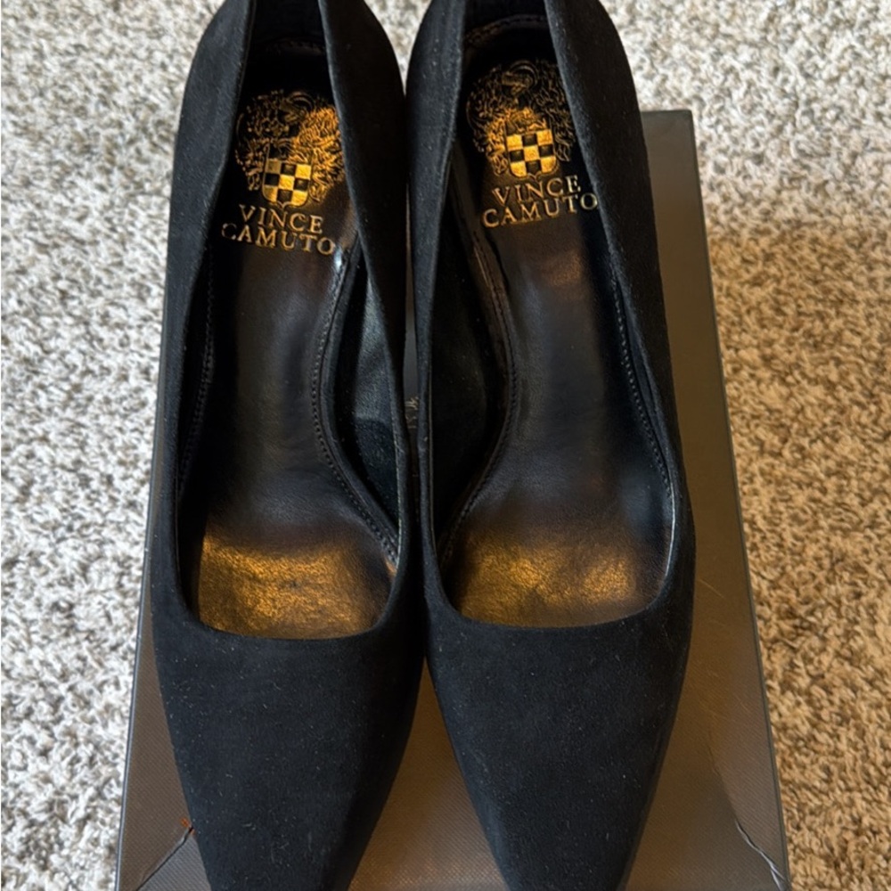 Vince Camuto Elegant Black Heels
